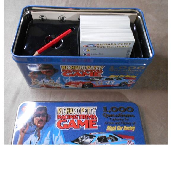 Vintage #43 Richard Petty Racing Trivia Game 1998 NASCAR Stock Car History - Picture 4 of 11